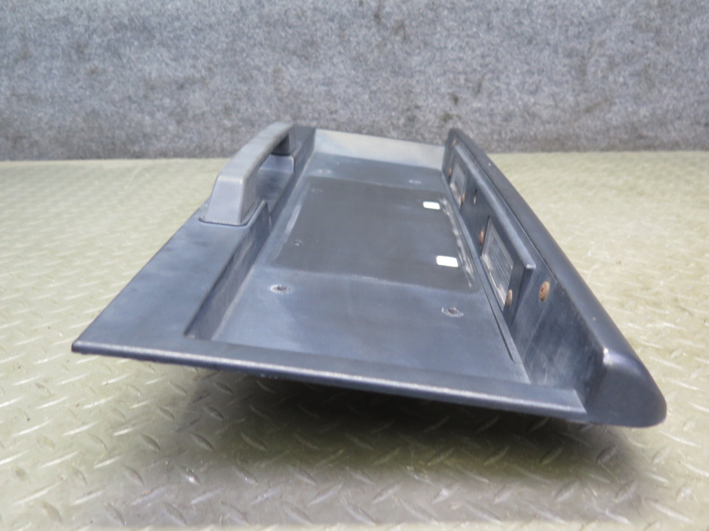 2003-2005 Hummer H2 Rear Trunk Lid Liftgate License Plate Panel W/ Handle