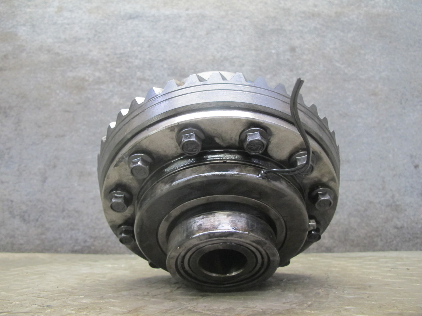 2003-2005 Hummer H2 Rear Differential 4.10 Ratio Ring & Pinion Gear Set
