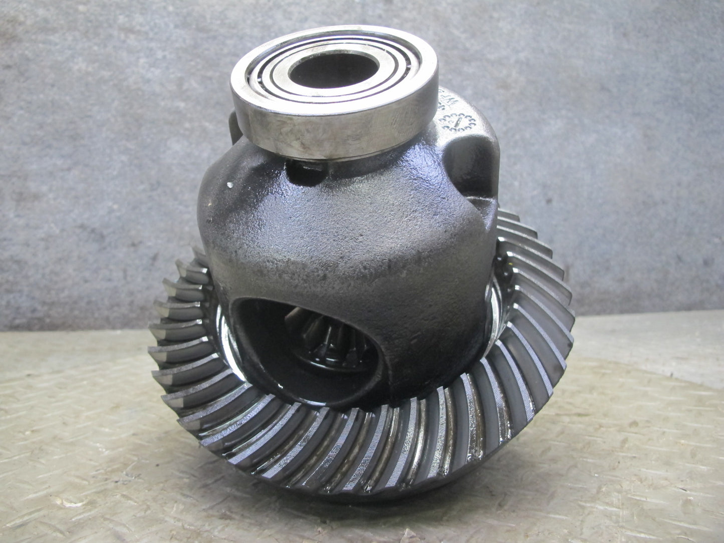 2003-2005 Hummer H2 Rear Differential 4.10 Ratio Ring & Pinion Gear Set