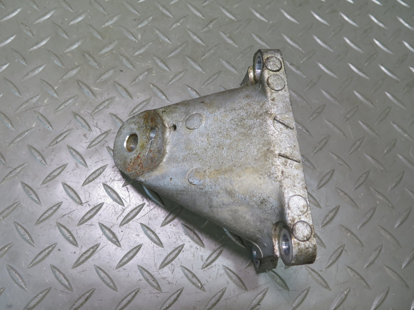 90-00 Lexus LS400 Set of 2 Front Right & Left Engine Motor Mount Bracket OEM