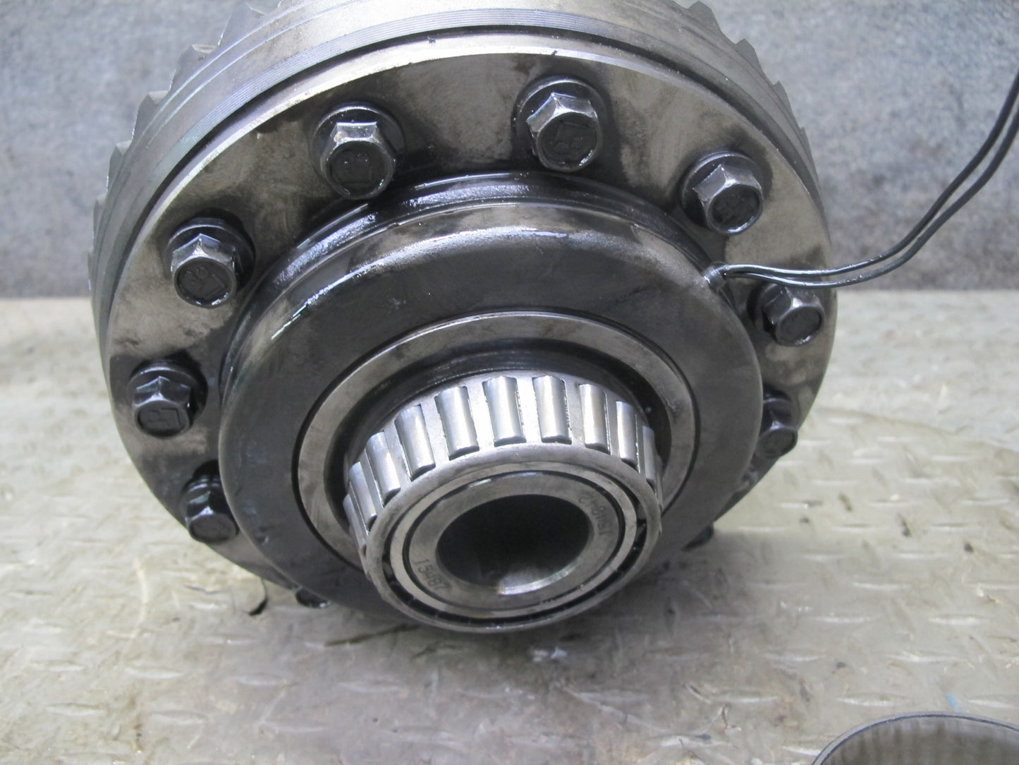 2003-2005 Hummer H2 Rear Differential 4.10 Ratio Ring & Pinion Gear Set