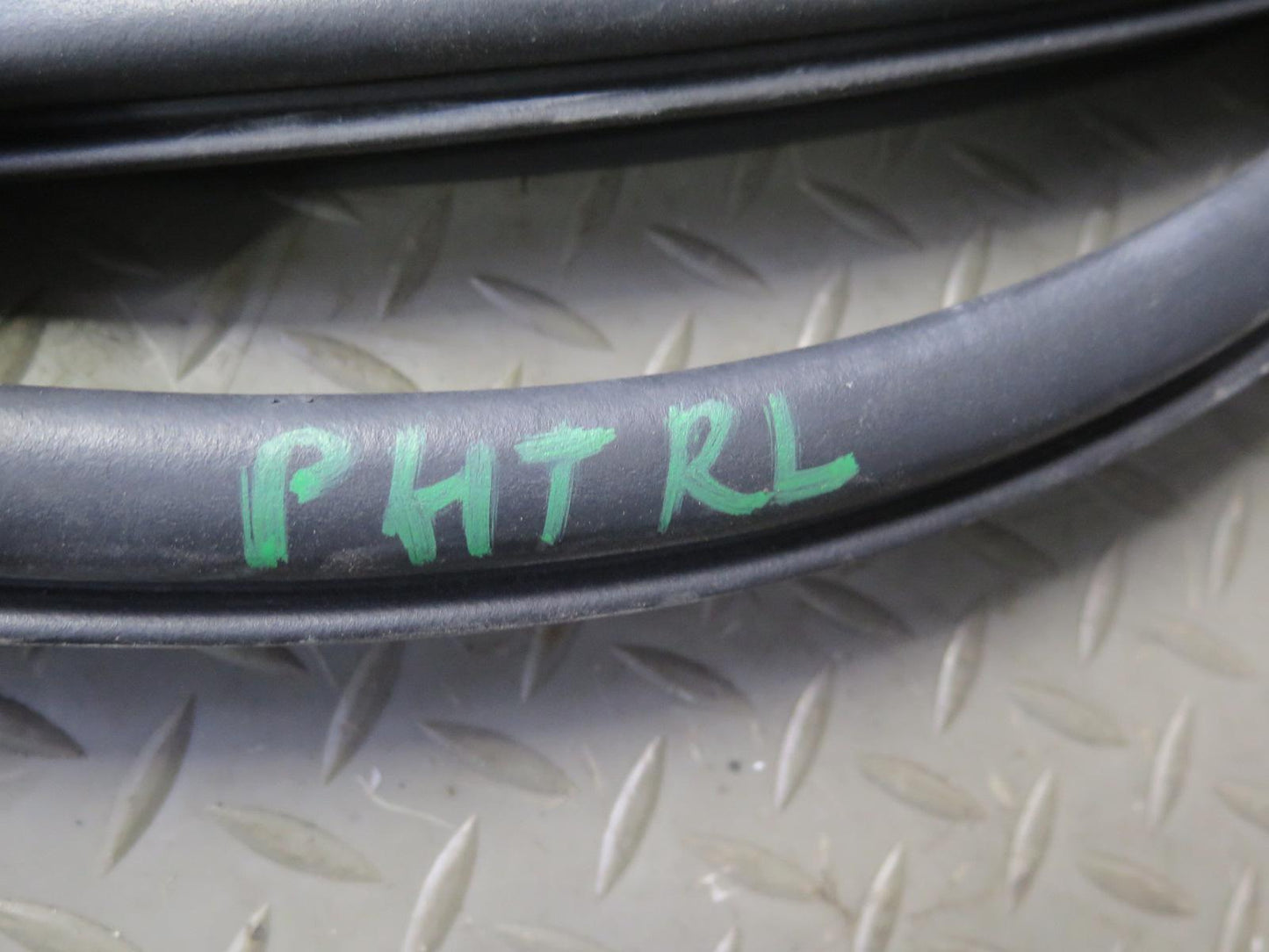 03-09 Hummer H2 Front Right & Rear Door Body Weather Strip Rubber Seal Set of 3