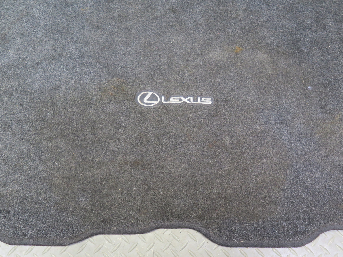 01-05 Lexus JCE10L IS300 Sedan Rear Trunk Floor MAT Carpet Cover Black OEM