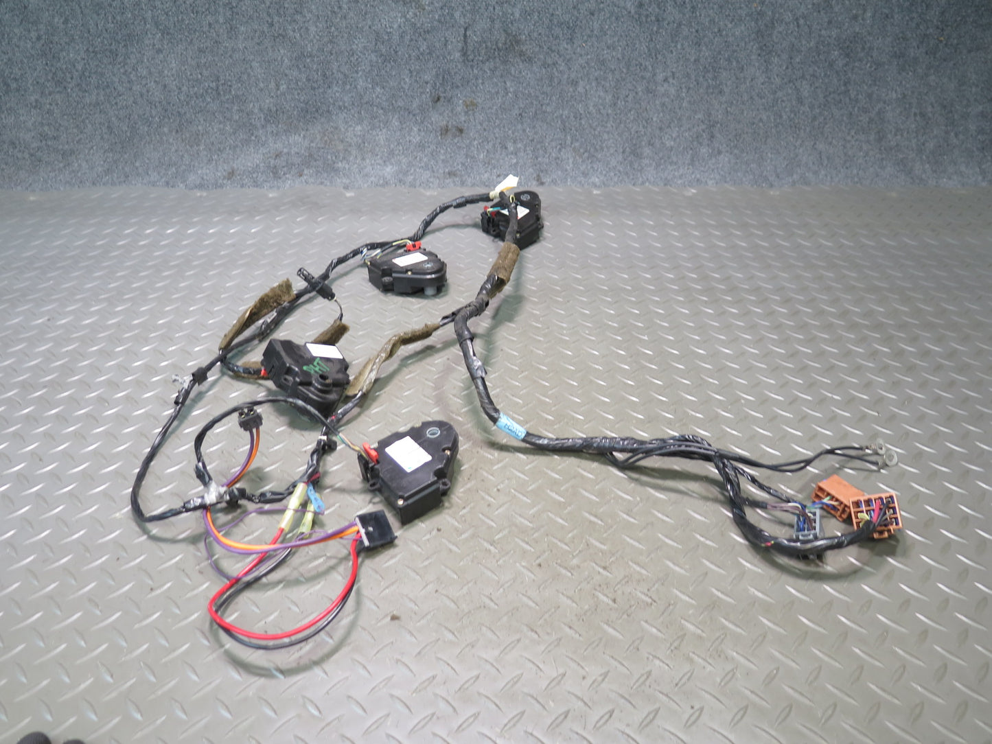 2003-2009 Hummer H2 Hvac A/C Air Heater Door Flap Actuator Motor Wire Set