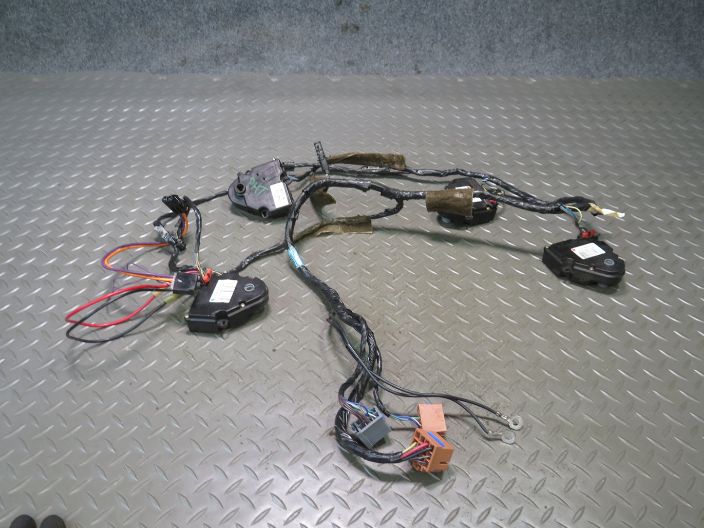 2003-2009 Hummer H2 Hvac A/C Air Heater Door Flap Actuator Motor Wire Set