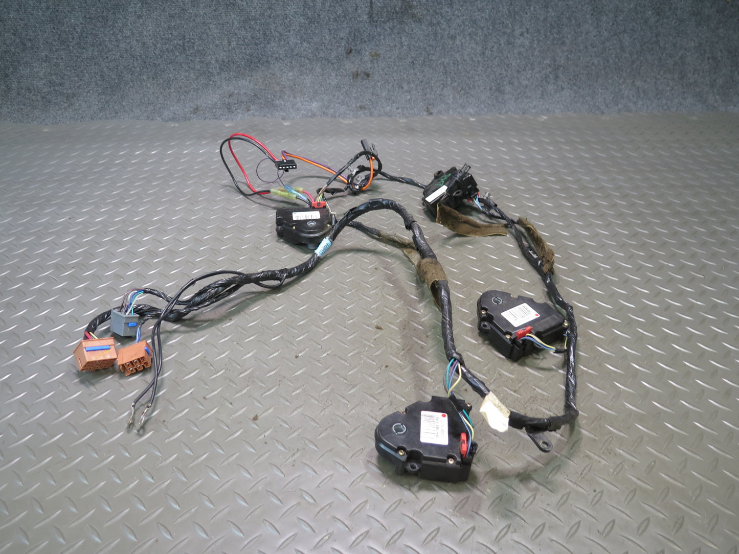 2003-2009 Hummer H2 Hvac A/C Air Heater Door Flap Actuator Motor Wire Set
