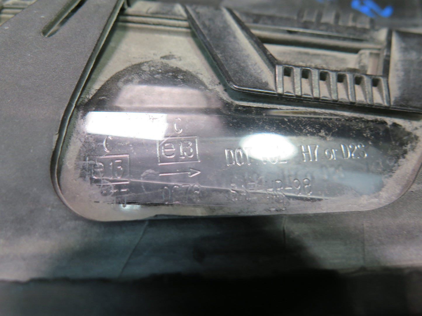 2001-2003 BMW E46 M3 Front Left Xenon Headlight Lamp