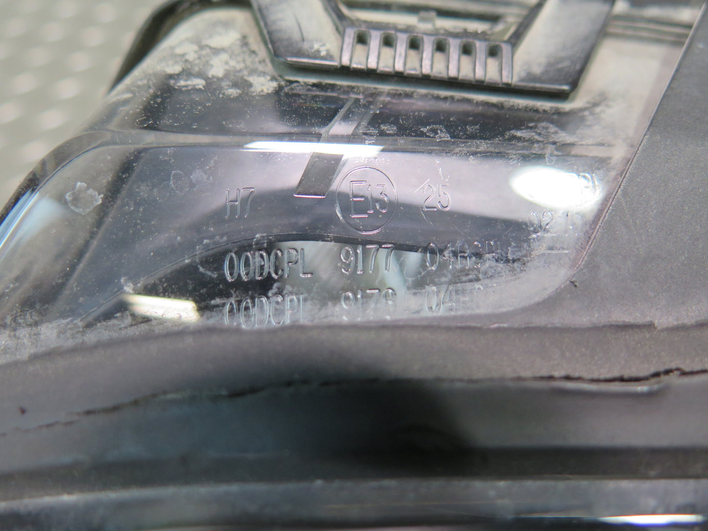 2001-2003 BMW E46 M3 Front Left Xenon Headlight Lamp