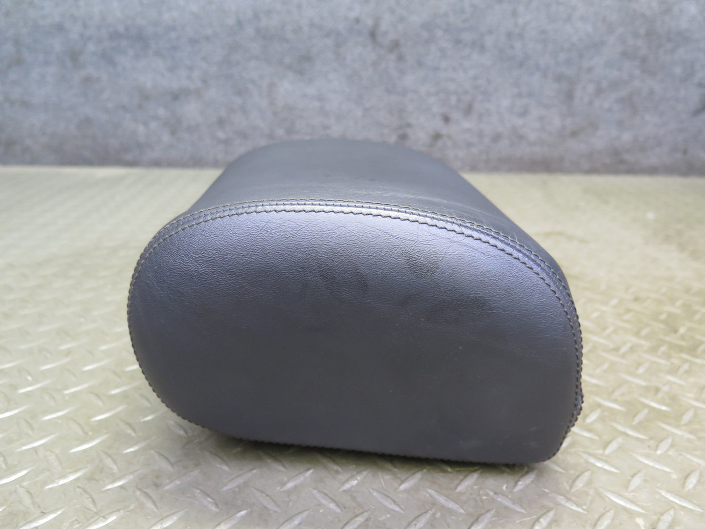 96-02 Mercedes R129 Sl-class Set of 2 Front Left & Right Leather Headrest OEM