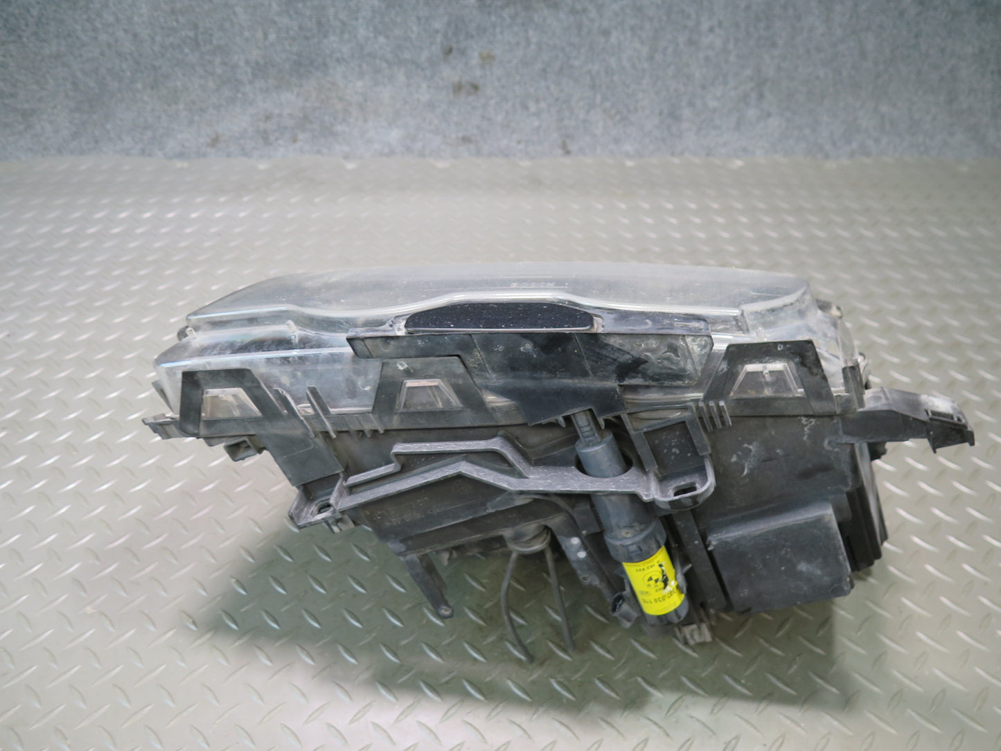 2001-2003 BMW E46 M3 Front Left Xenon Headlight Lamp