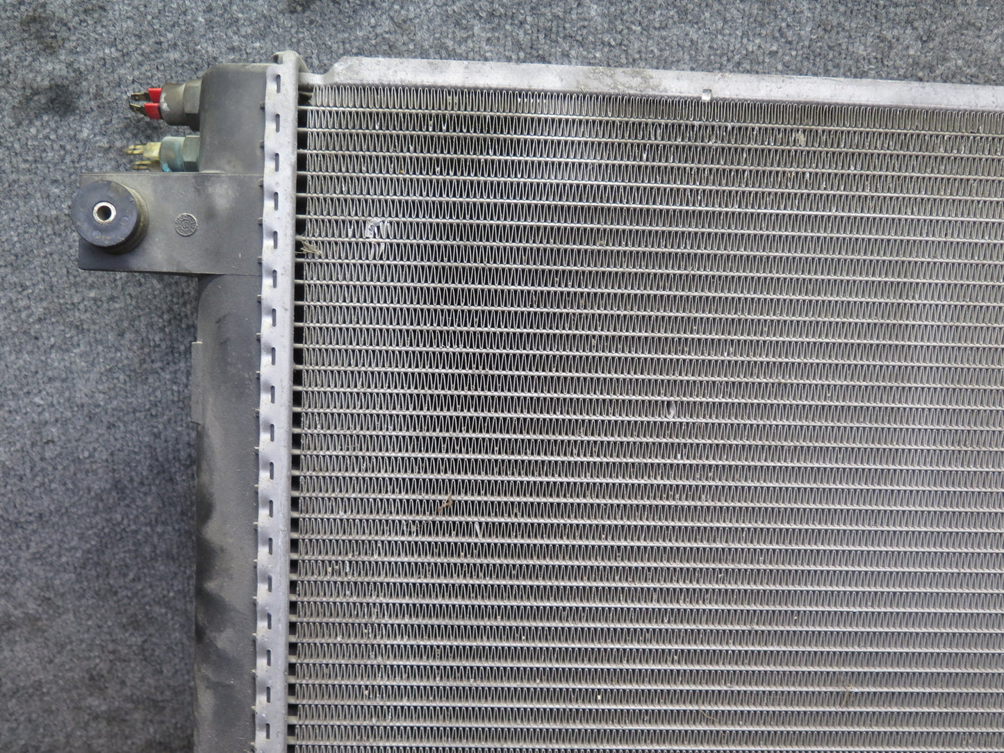 83-89 BMW E24 633CSI 635CSI M30 AT Transmission Engine Cooling Radiator Behr