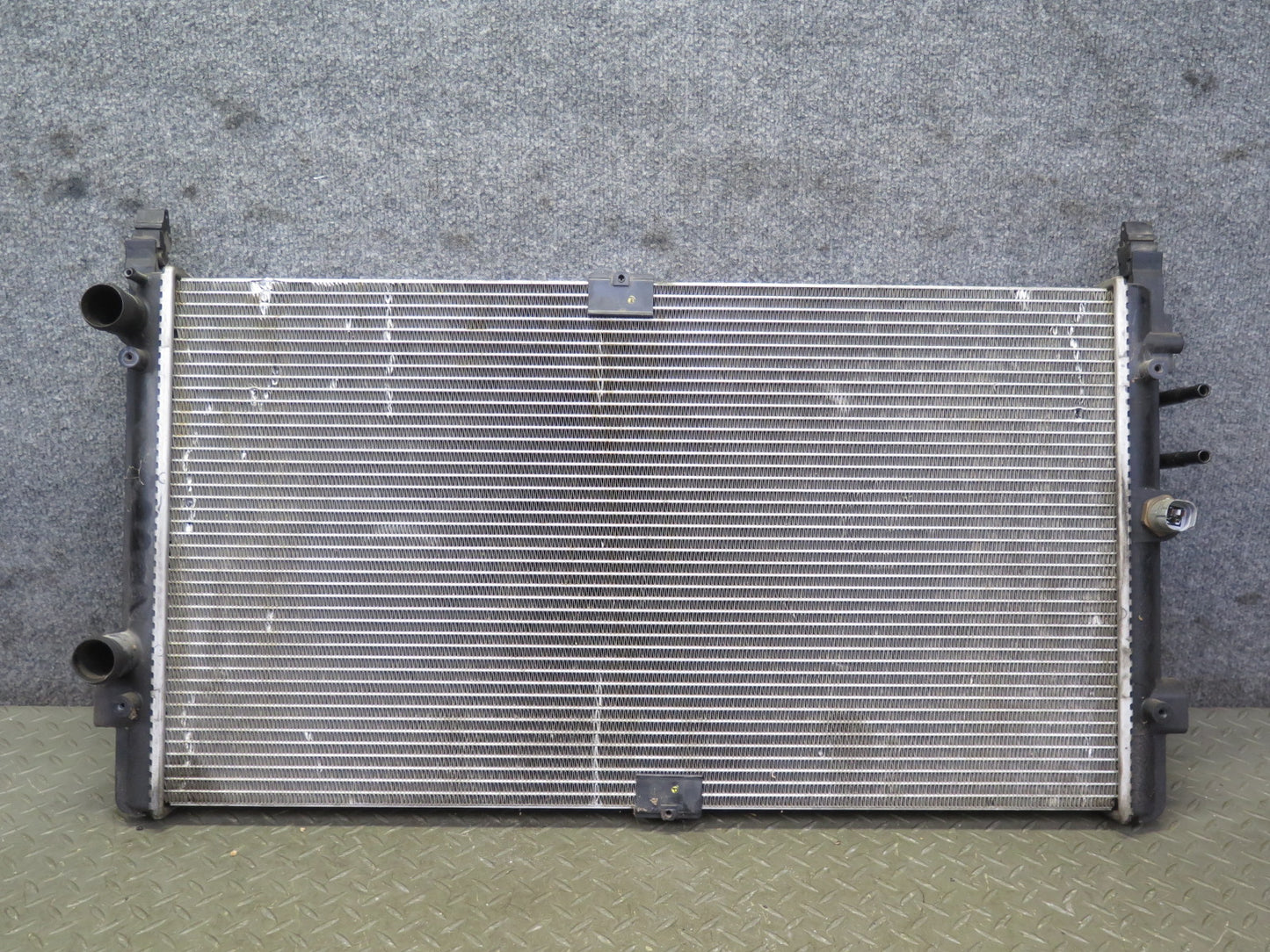 01-03 VW Eurovan T4 2.8L AXK Engine Radiator A/C Condenser Oil Cooler Set OEM