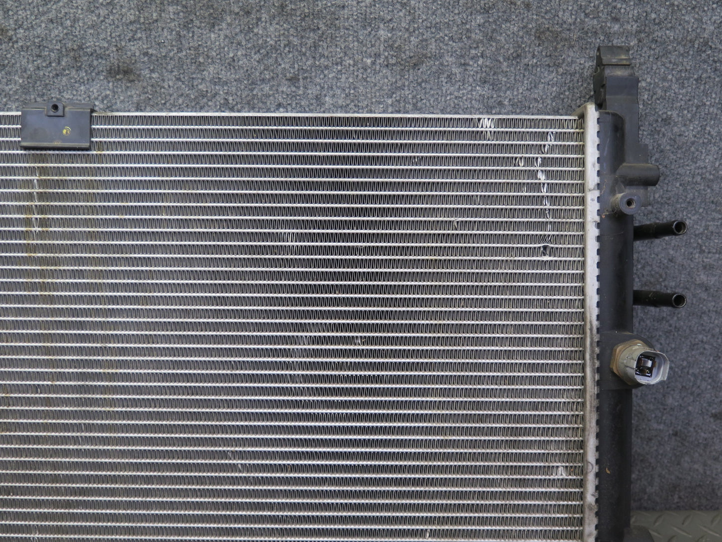 01-03 VW Eurovan T4 2.8L AXK Engine Radiator A/C Condenser Oil Cooler Set OEM