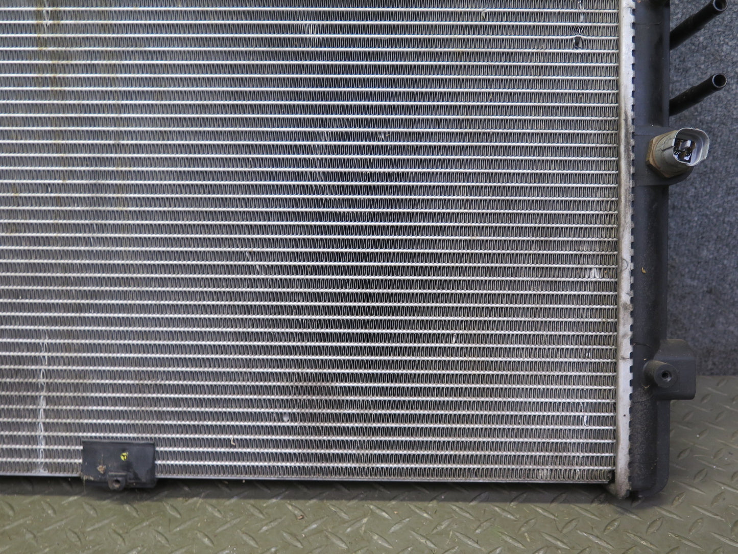 01-03 VW Eurovan T4 2.8L AXK Engine Radiator A/C Condenser Oil Cooler Set OEM