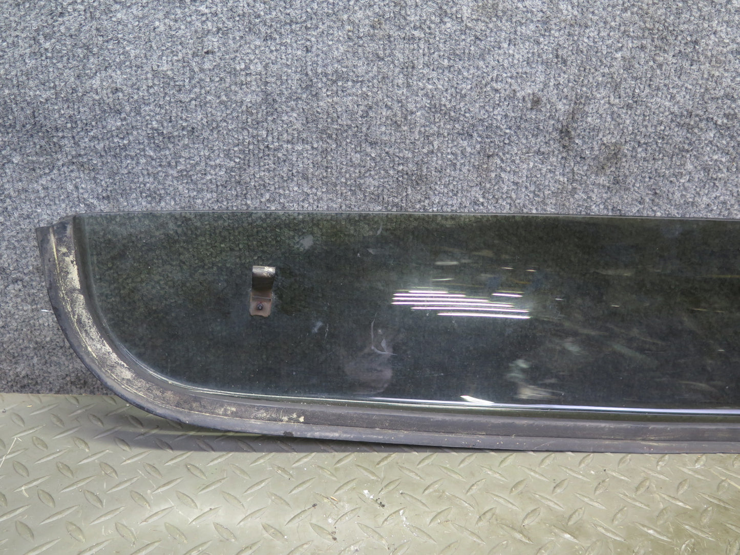 2003-2009 Hummer H2 Upper Roof Overhead Sunroof Wind Deflector