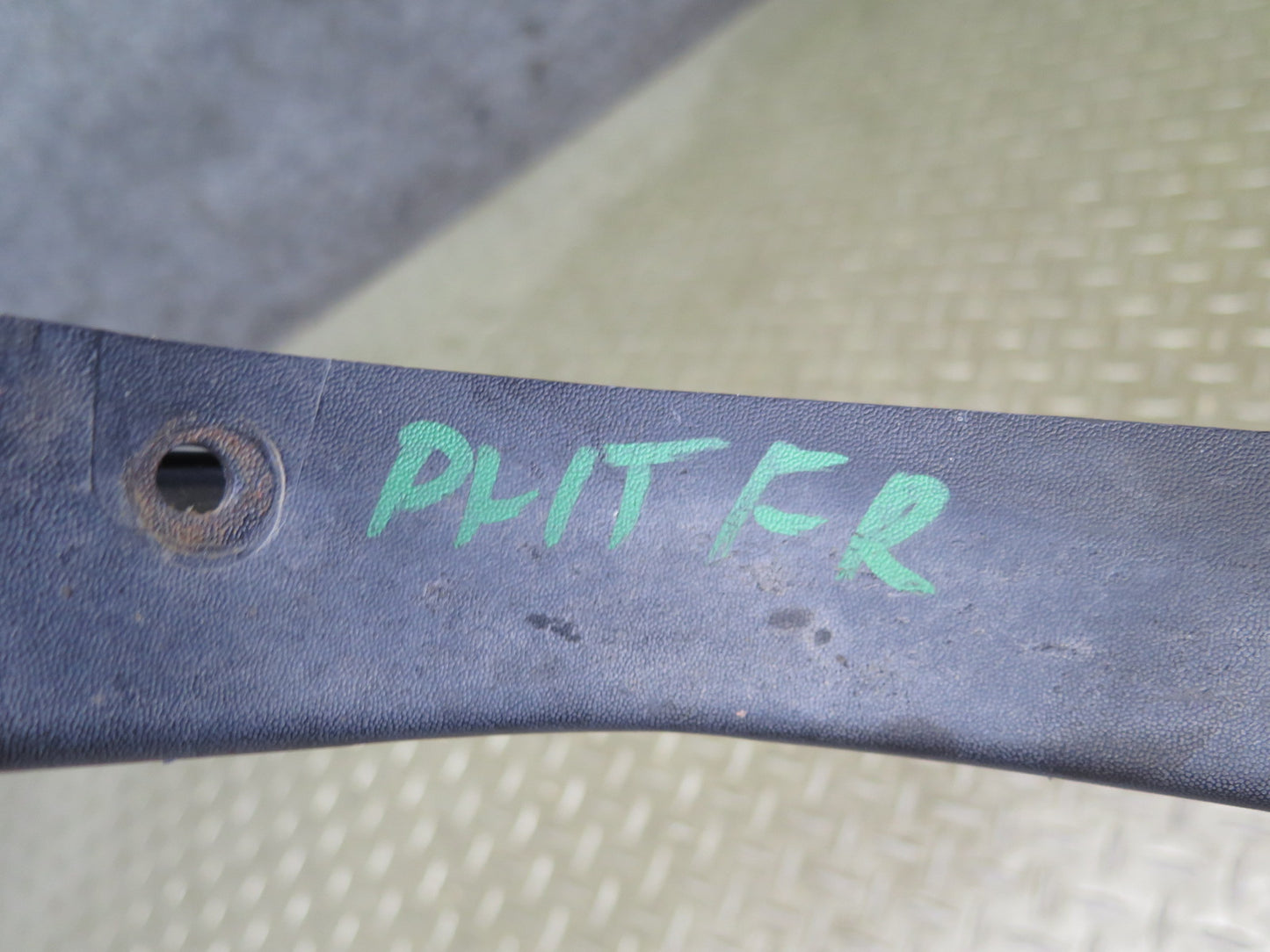 2003-2009 Hummer H2 Front Left & Right Upper Fender Flare Wheel Arch Molding Set