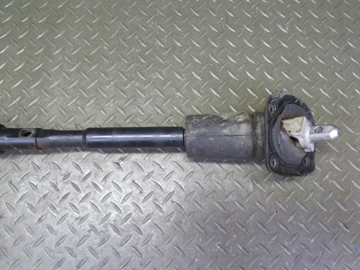 2003-2007 Hummer H2 Steering Column Intermediate U Joint Linkage Shaft