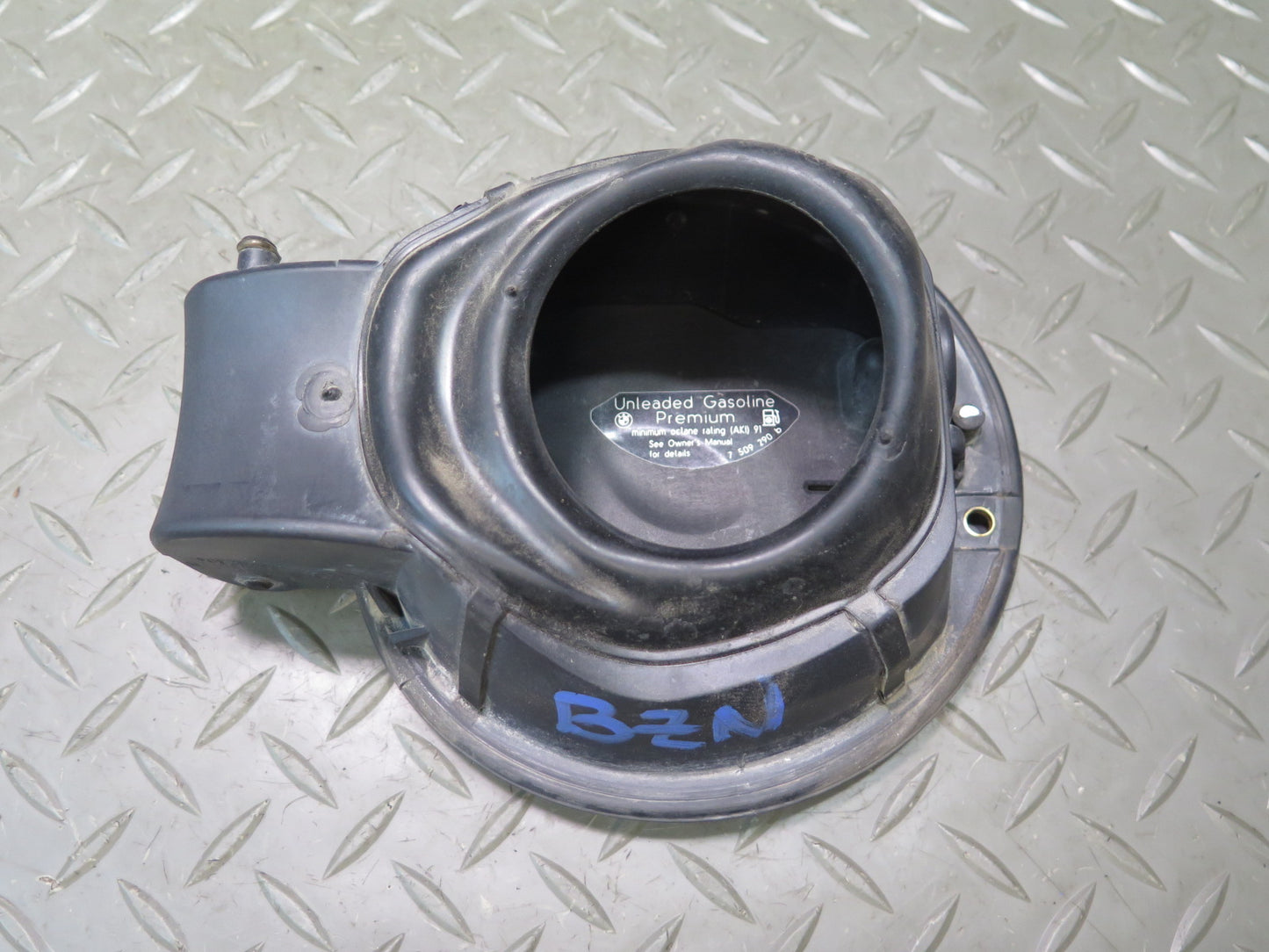 03-08 BMW E85 Z4 Fuel Tank Filler Door Lid Cover w Housing OEM