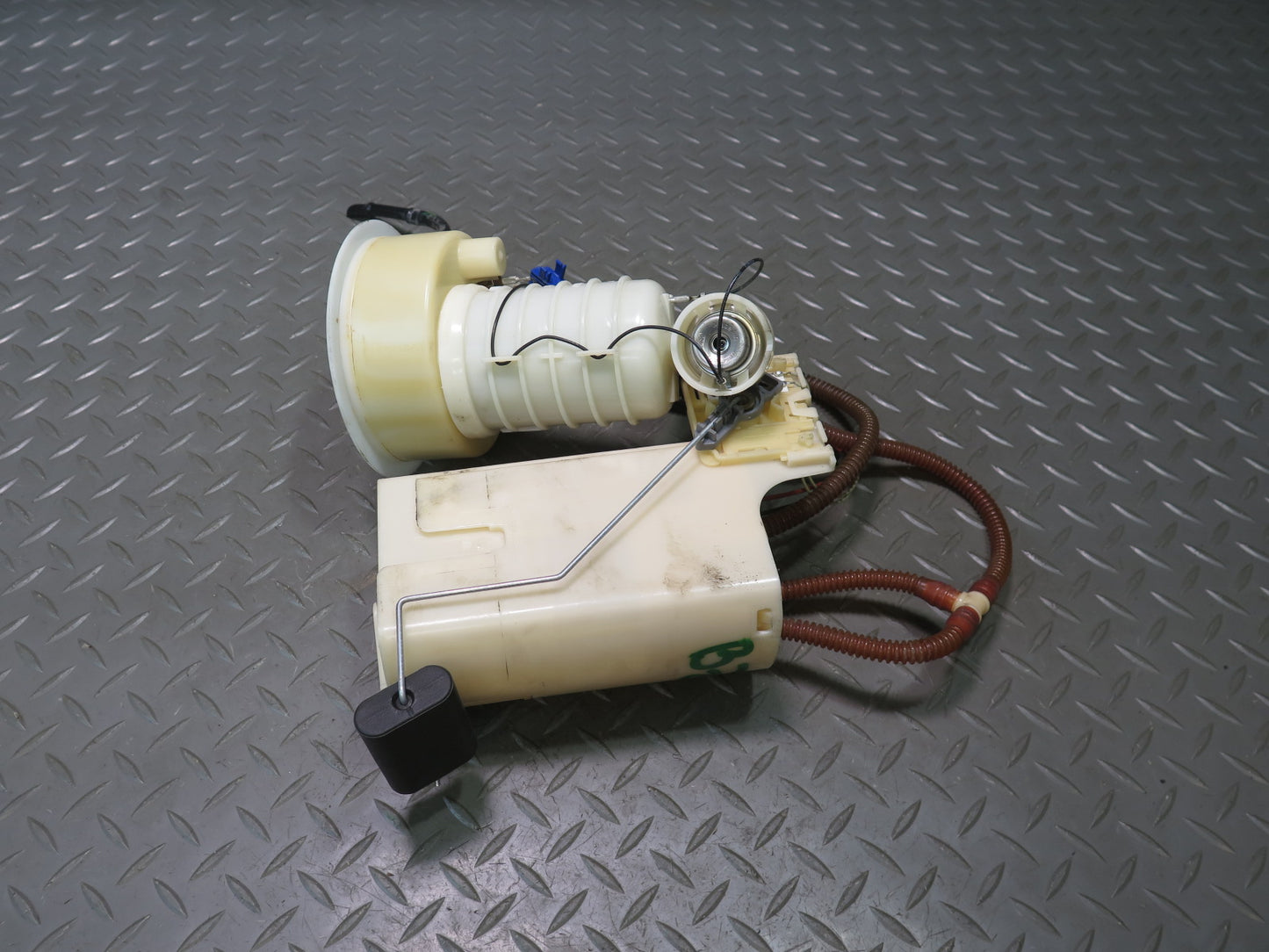 06-08 BMW E85 Z4 3.0L N52 Fuel Pump Level Sensor Sending Unit Set OEM