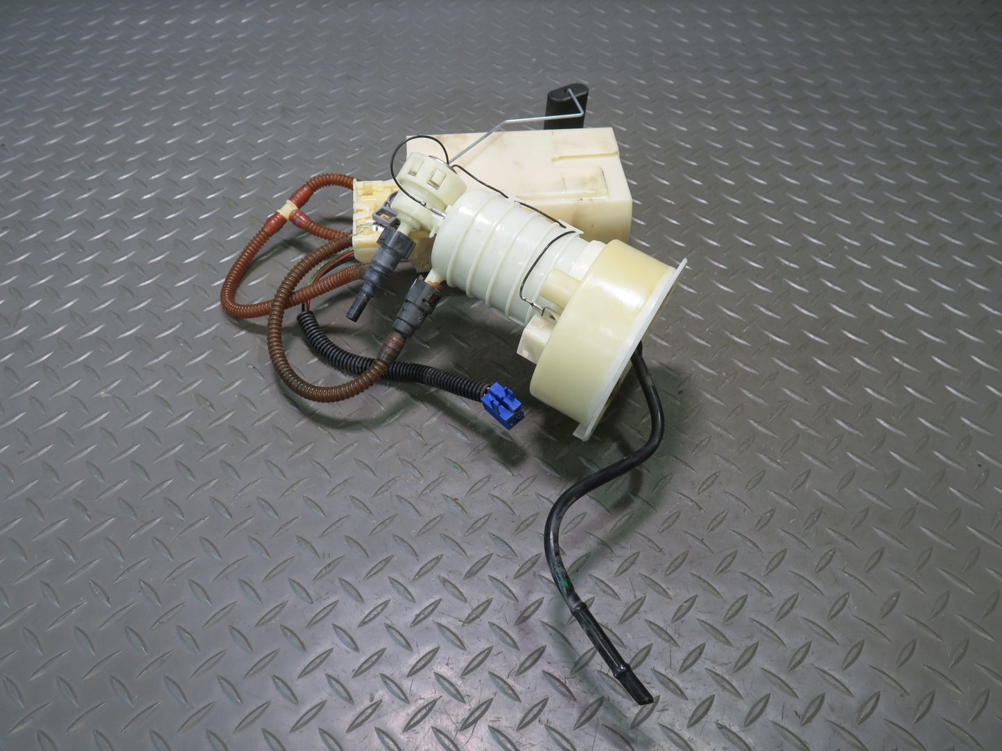 06-08 BMW E85 Z4 3.0L N52 Fuel Pump Level Sensor Sending Unit Set OEM