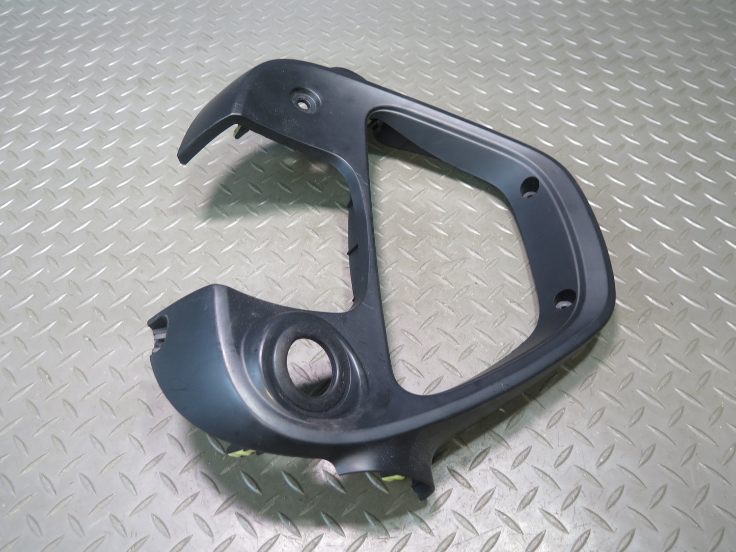 01-05 Lexus JCE10L IS300 Instrument Cluster Speedometer Trim Cover Black OEM