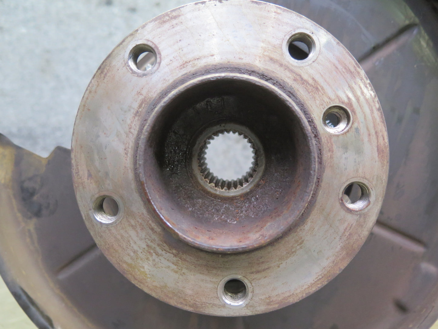 03-08 BMW E85 Z4 RWD Rear Right Spindle Knuckle Trailing Arm Hub Bearing OEM