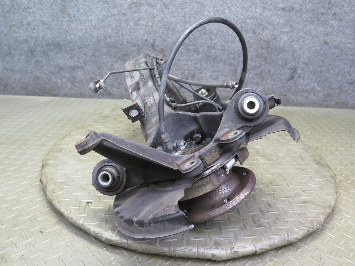 03-08 BMW E85 Z4 RWD Rear Right Spindle Knuckle Trailing Arm Hub Bearing OEM