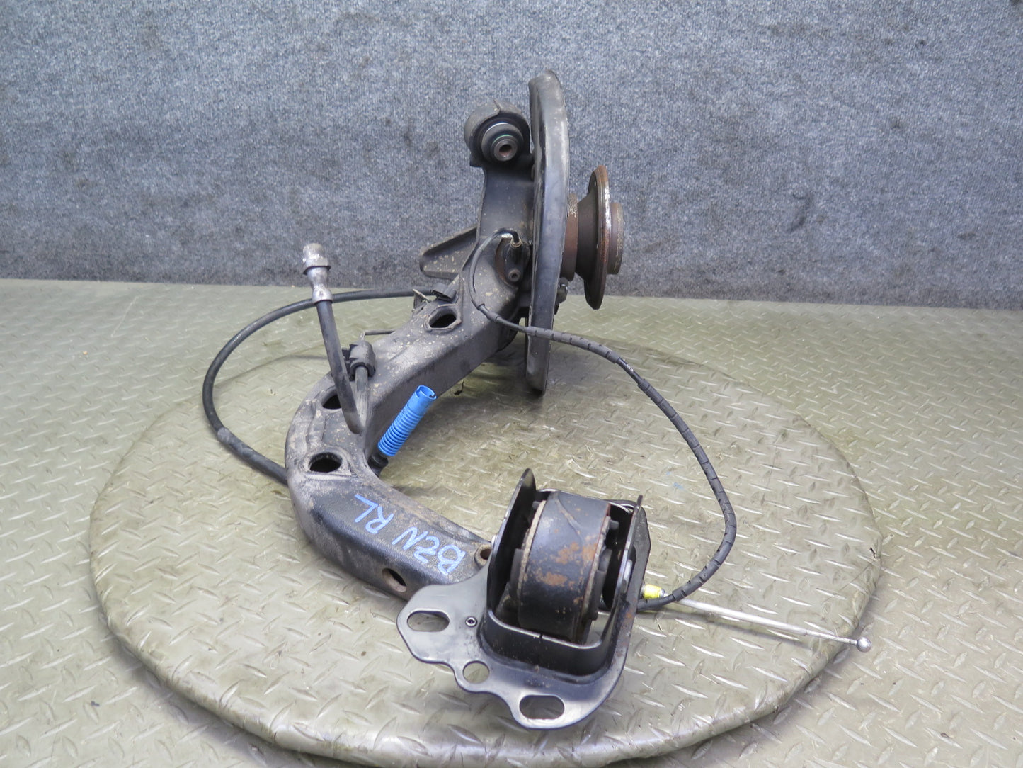 03-08 BMW E85 Z4 RWD Rear Left Spindle Knuckle Trailing Arm Hub Bearing OEM