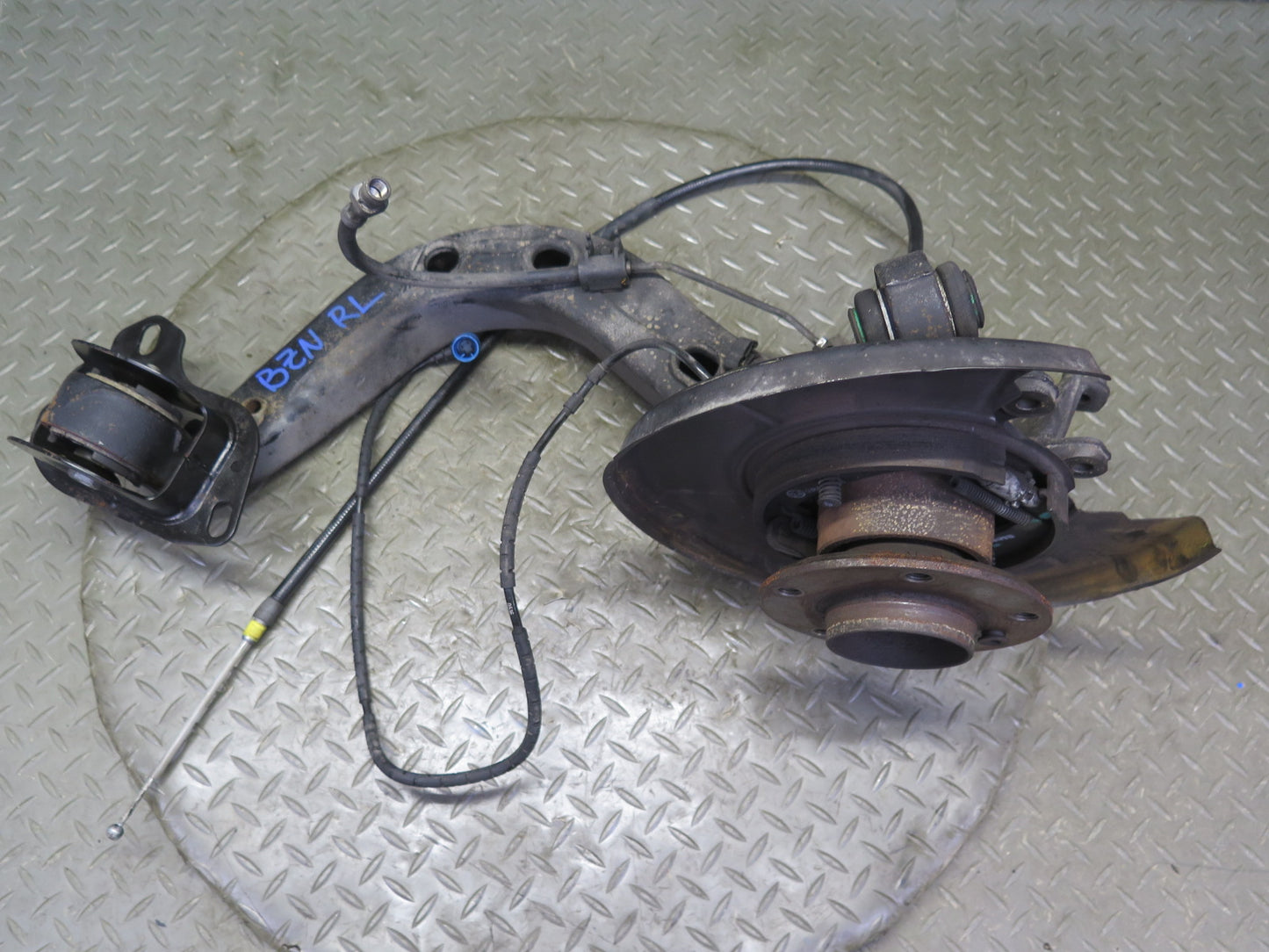 03-08 BMW E85 Z4 RWD Rear Left Spindle Knuckle Trailing Arm Hub Bearing OEM