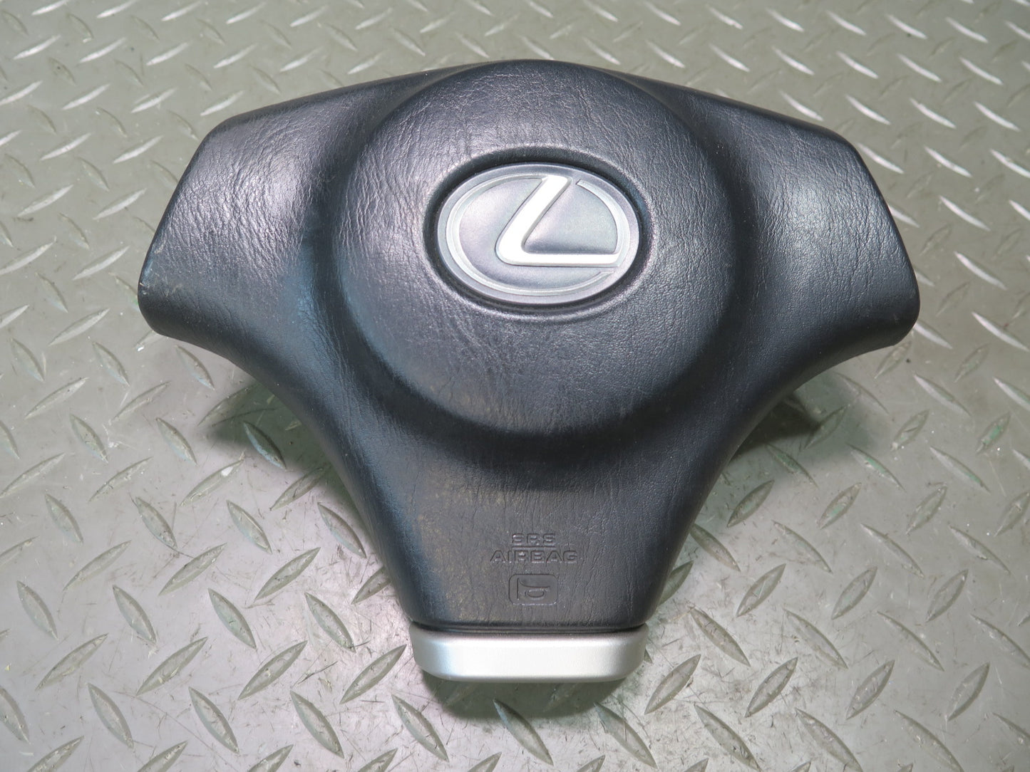 01-05 LEXUS IS300 FRONT LEFT DRIVER SIDE STEERING WHEEL SRS AIRBAG OEM