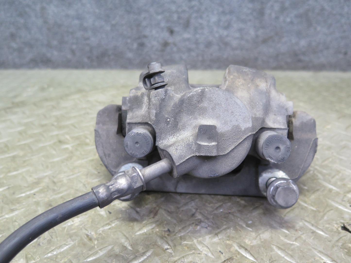 03-08 BMW E85 Z4 3.0L RWD Set of 2 Front Left & Right Brake Caliper OEM