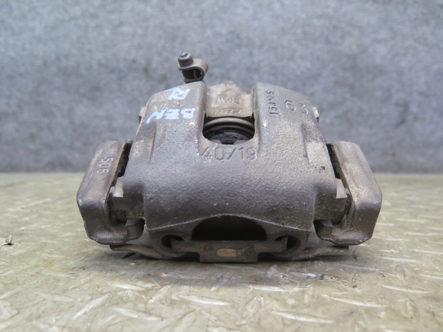 03-08 BMW E86 E85 Z4 3.0L RWD Set of 2 Rear Left & Right Brake Caliper OEM