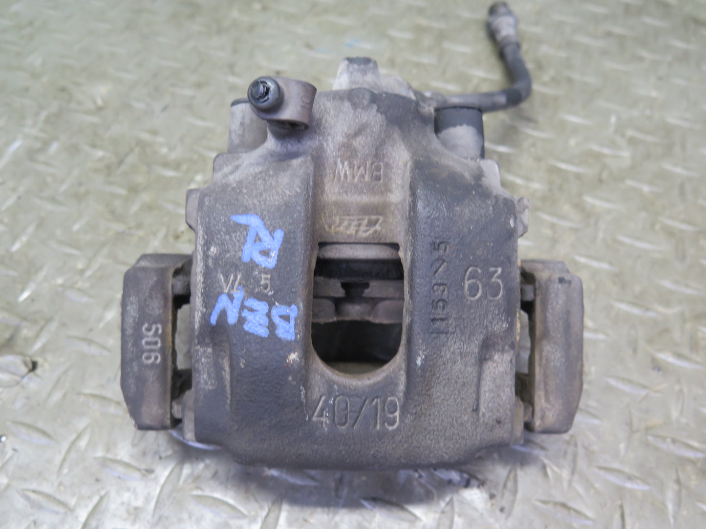 03-08 BMW E86 E85 Z4 3.0L RWD Set of 2 Rear Left & Right Brake Caliper OEM