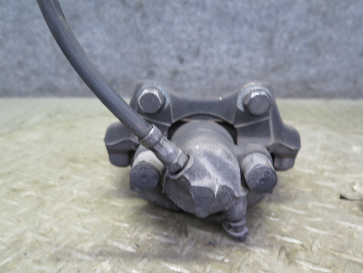 03-08 BMW E86 E85 Z4 3.0L RWD Set of 2 Rear Left & Right Brake Caliper OEM