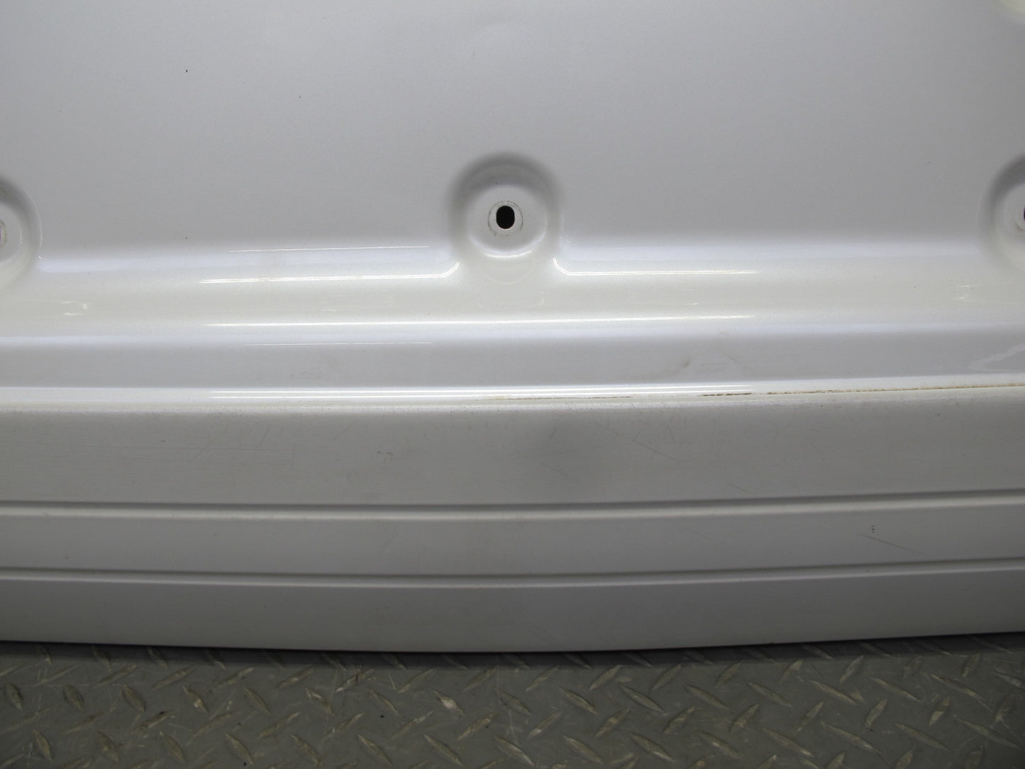 2003 Lexus UZJ100L LX470 Rear Trunk Lid Tailgate Lower Gate Panel White