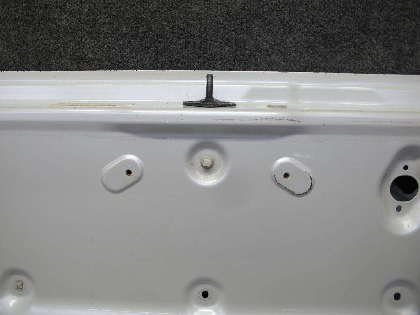 2003 Lexus UZJ100L LX470 Rear Trunk Lid Tailgate Lower Gate Panel White