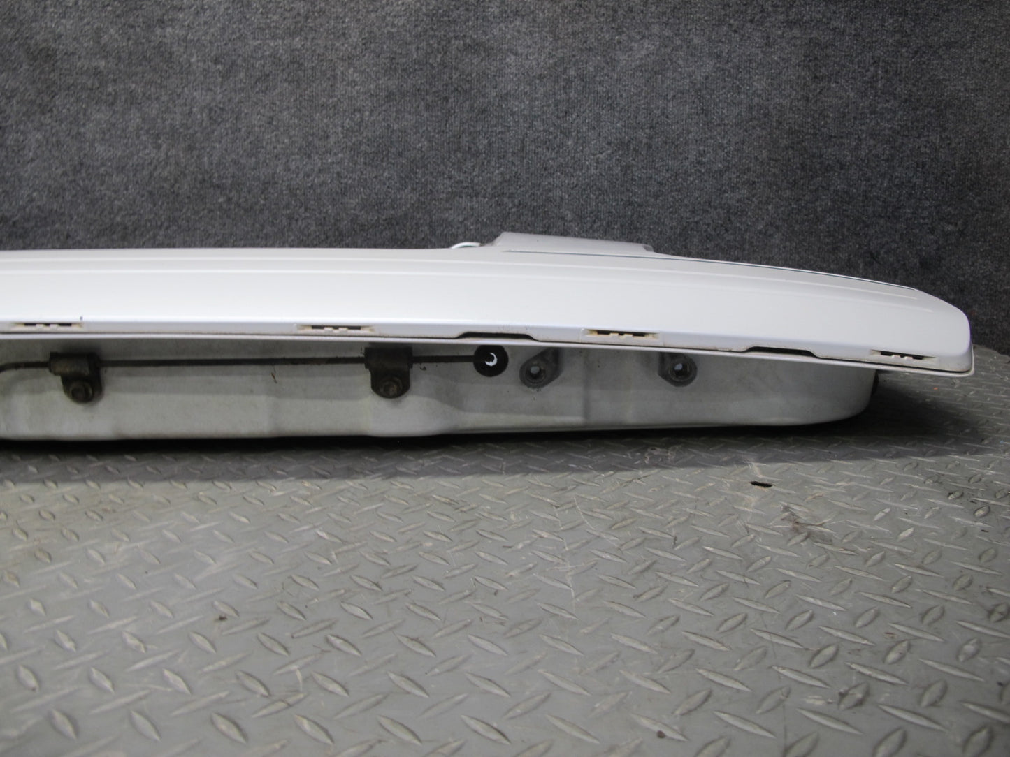 2003 Lexus UZJ100L LX470 Rear Trunk Lid Tailgate Lower Gate Panel White