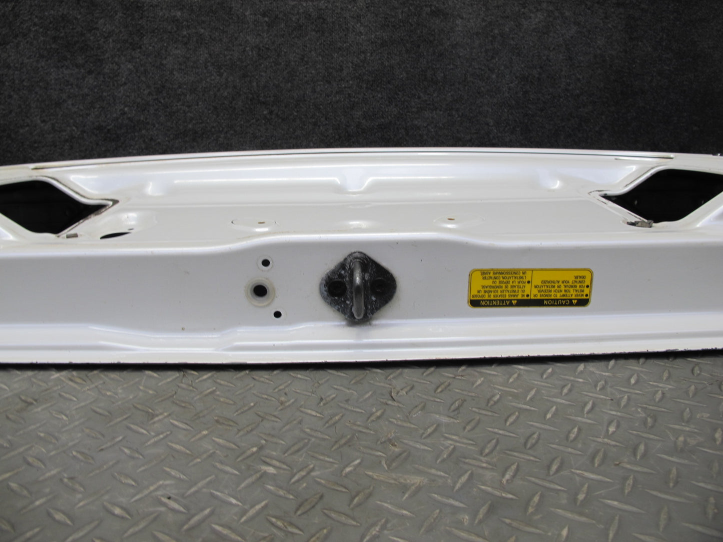 2003 Lexus UZJ100L LX470 Rear Trunk Lid Tailgate Lower Gate Panel White