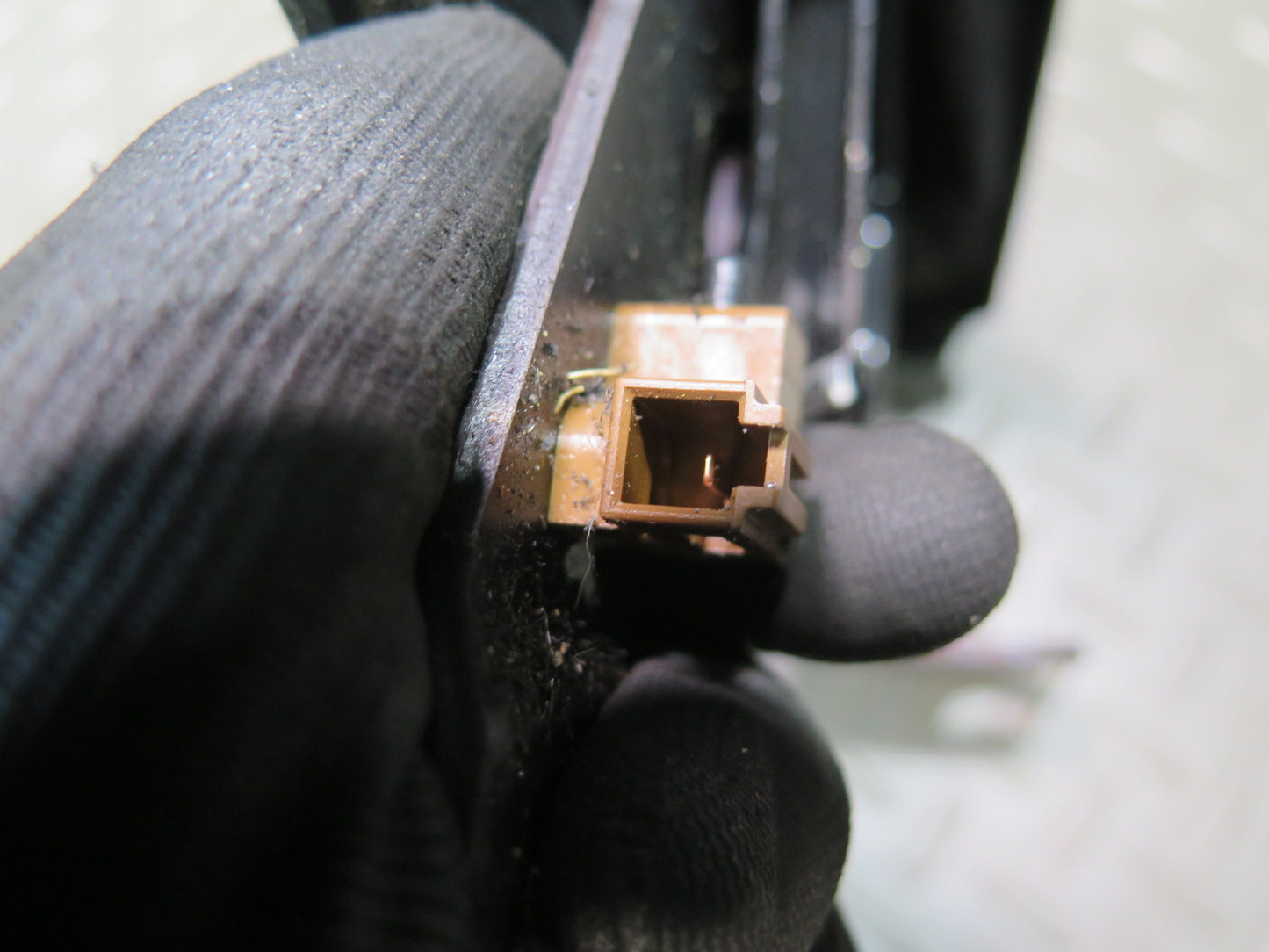 01-05 Lexus JCE10L IS300 Emergency Parking Hand Brake Handle w Boot Cover OEM