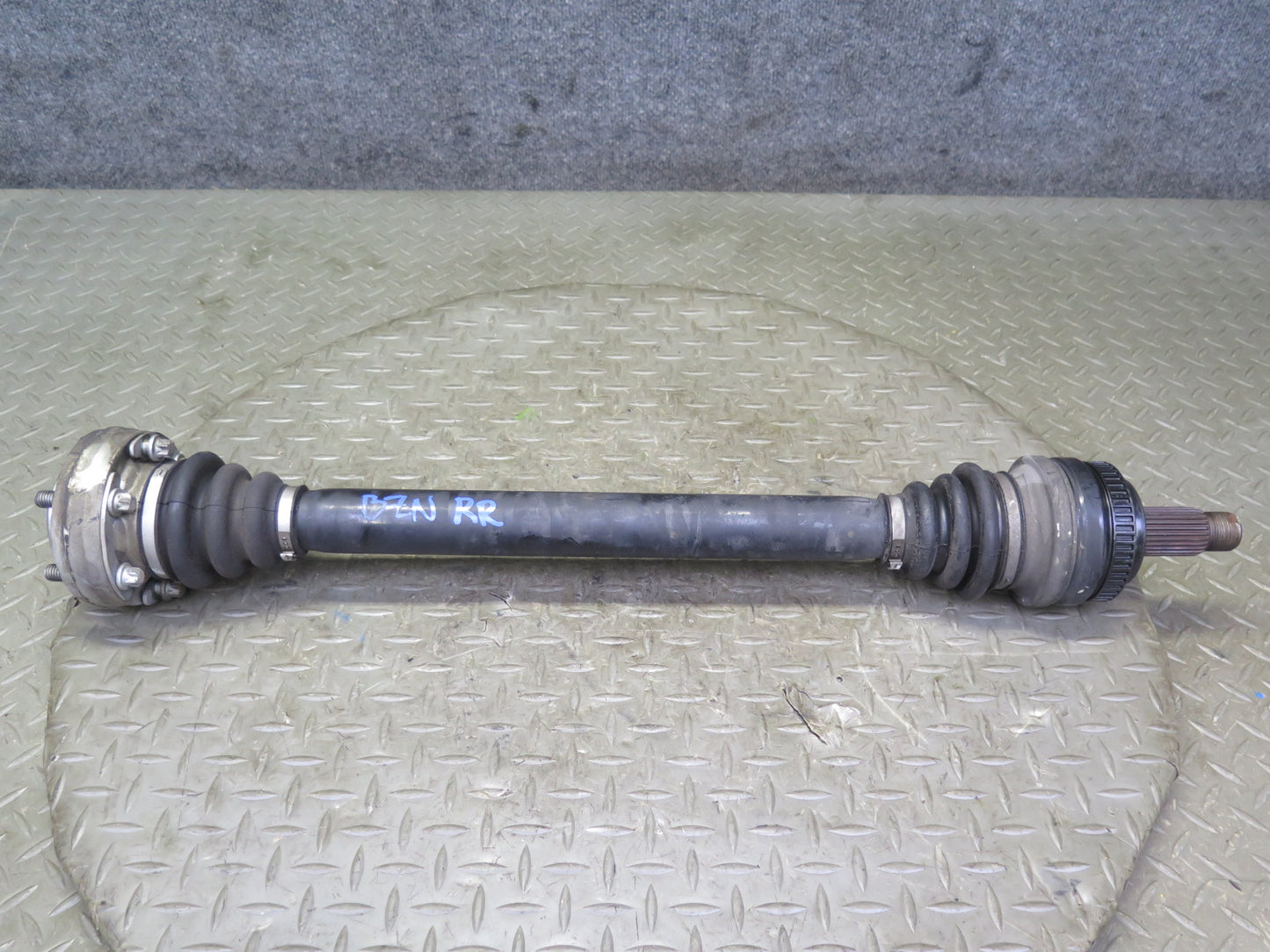 06-08 BMW E86 E85 Z4 3.0L RWD Manual Transmission Rear Right Axle Shaft 7541440