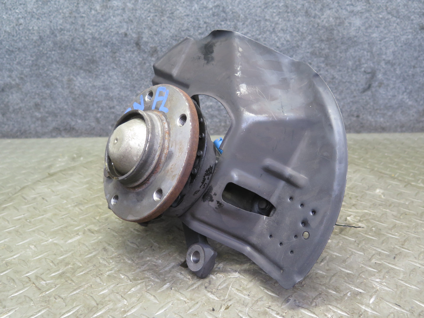 03-08 BMW E85 Z4 RWD Front Left Spindle Knuckle Wheel Hub Bearing OEM