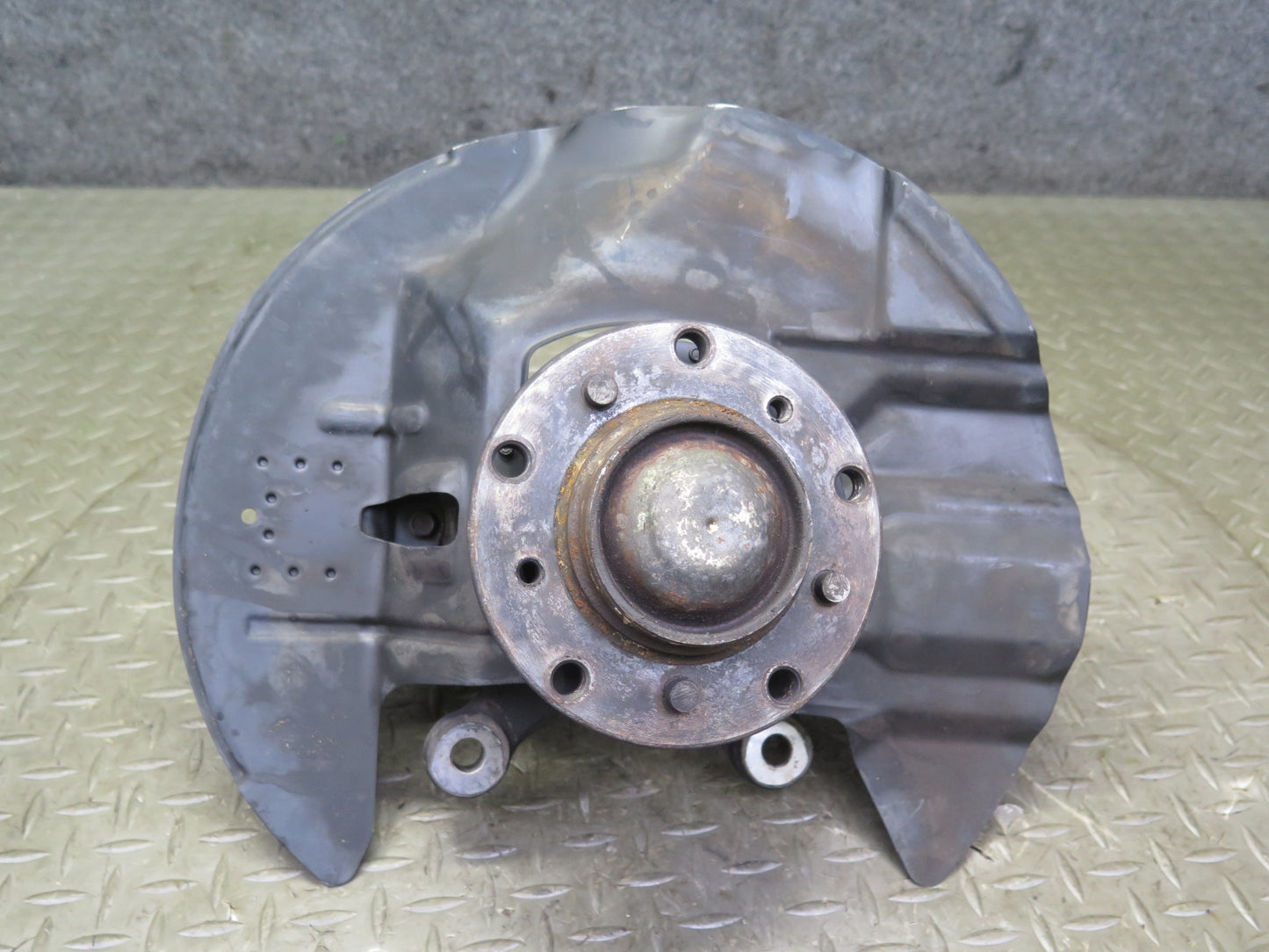 2001-2006 BMW E46 M3 Front Right Spindle Knuckle Wheel Hub Bearing
