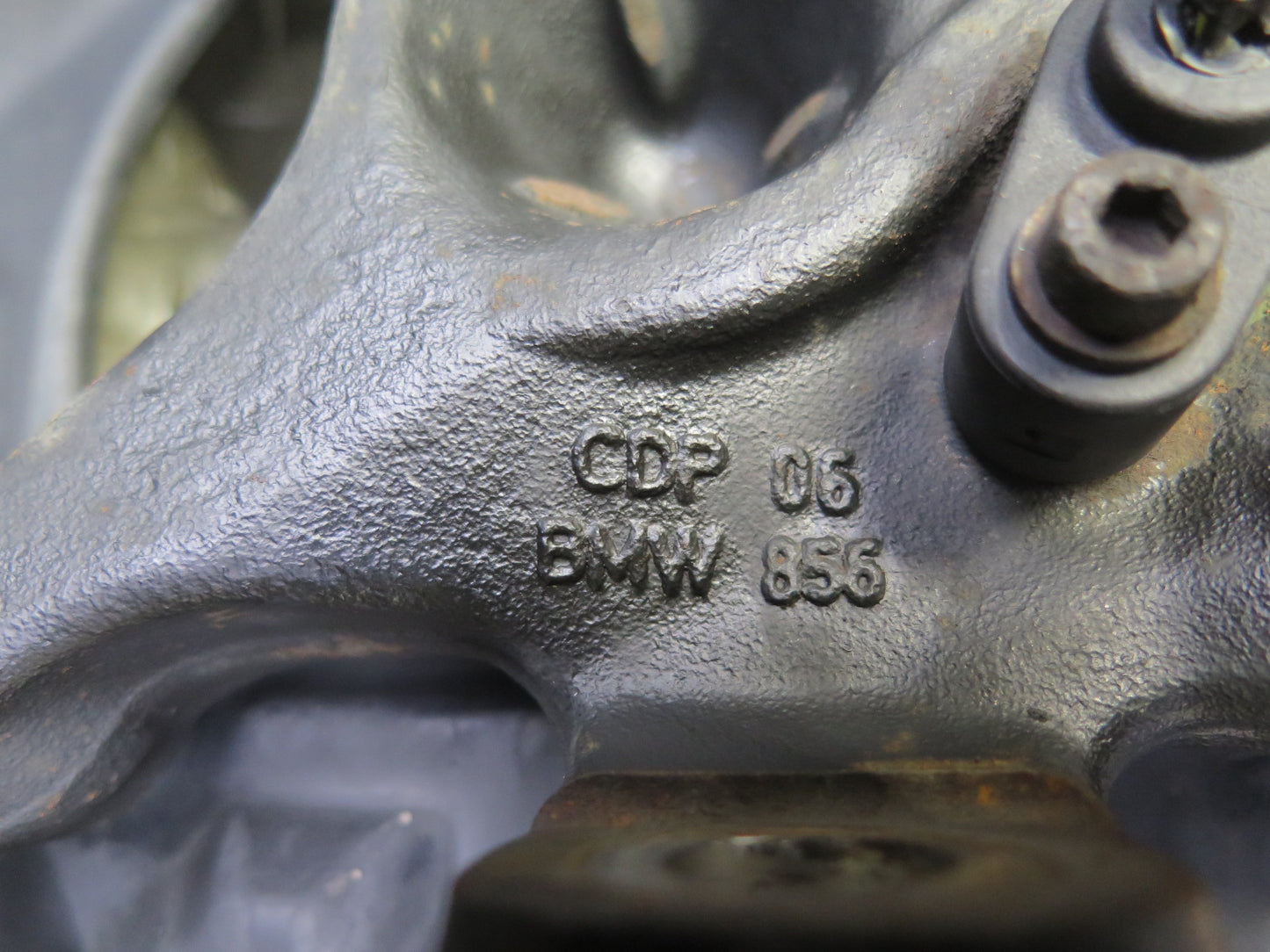 2001-2006 BMW E46 M3 Front Right Spindle Knuckle Wheel Hub Bearing