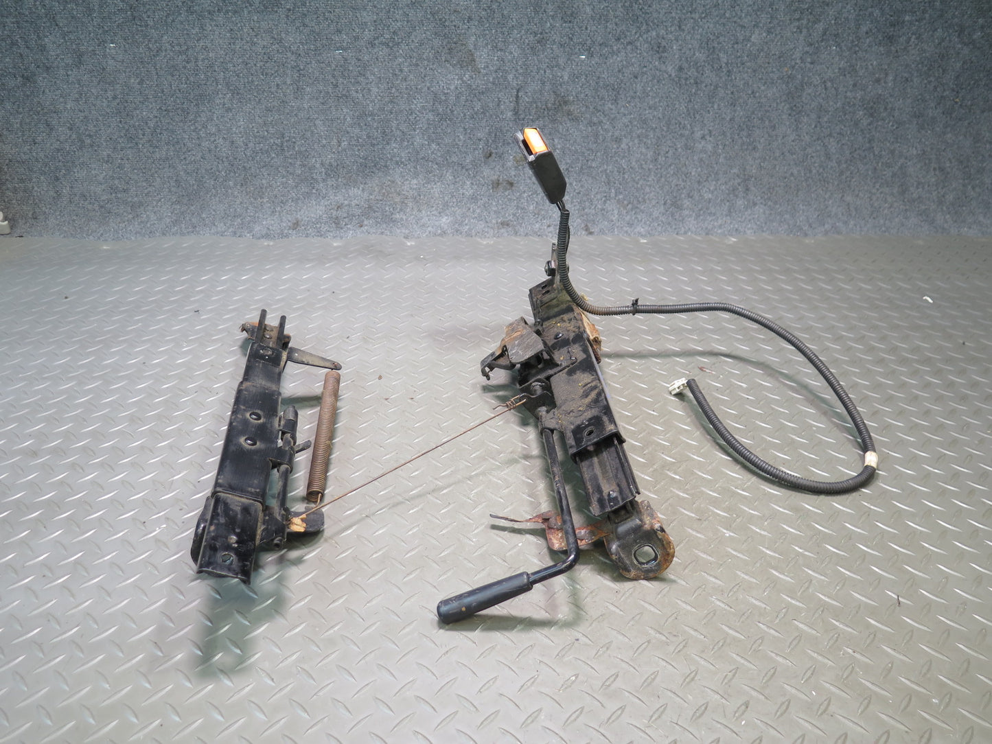90-96 Nissan 300ZX Z32 2+2 Set of 2 Front Right Seat Manual Track Adjuster OEM