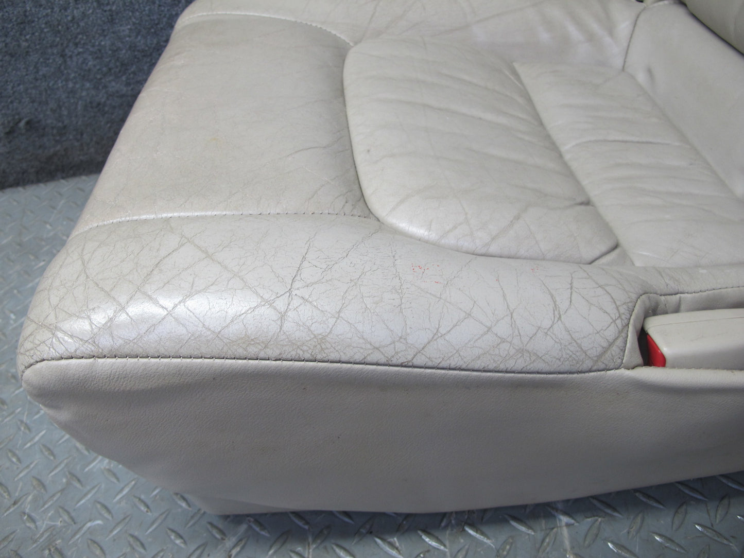 2003-2005 Lexus UZJ100L LX470 Rear Right Second 2ND ROW Leather Seat