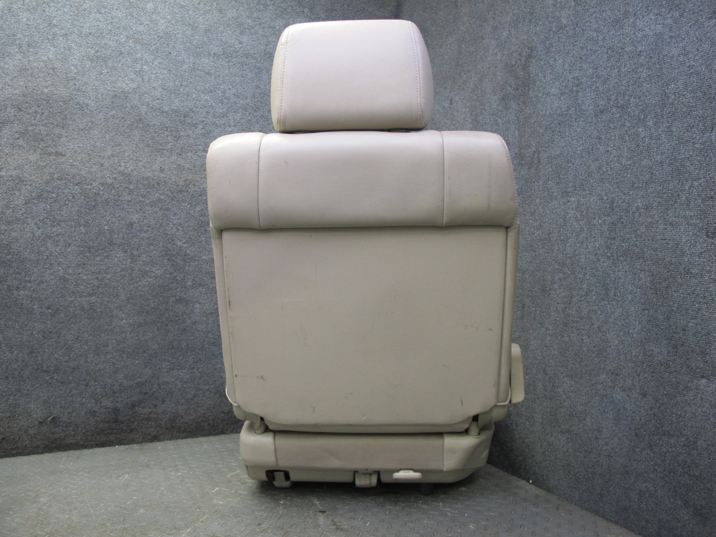 2003-2005 Lexus UZJ100L LX470 Rear Right Second 2ND ROW Leather Seat