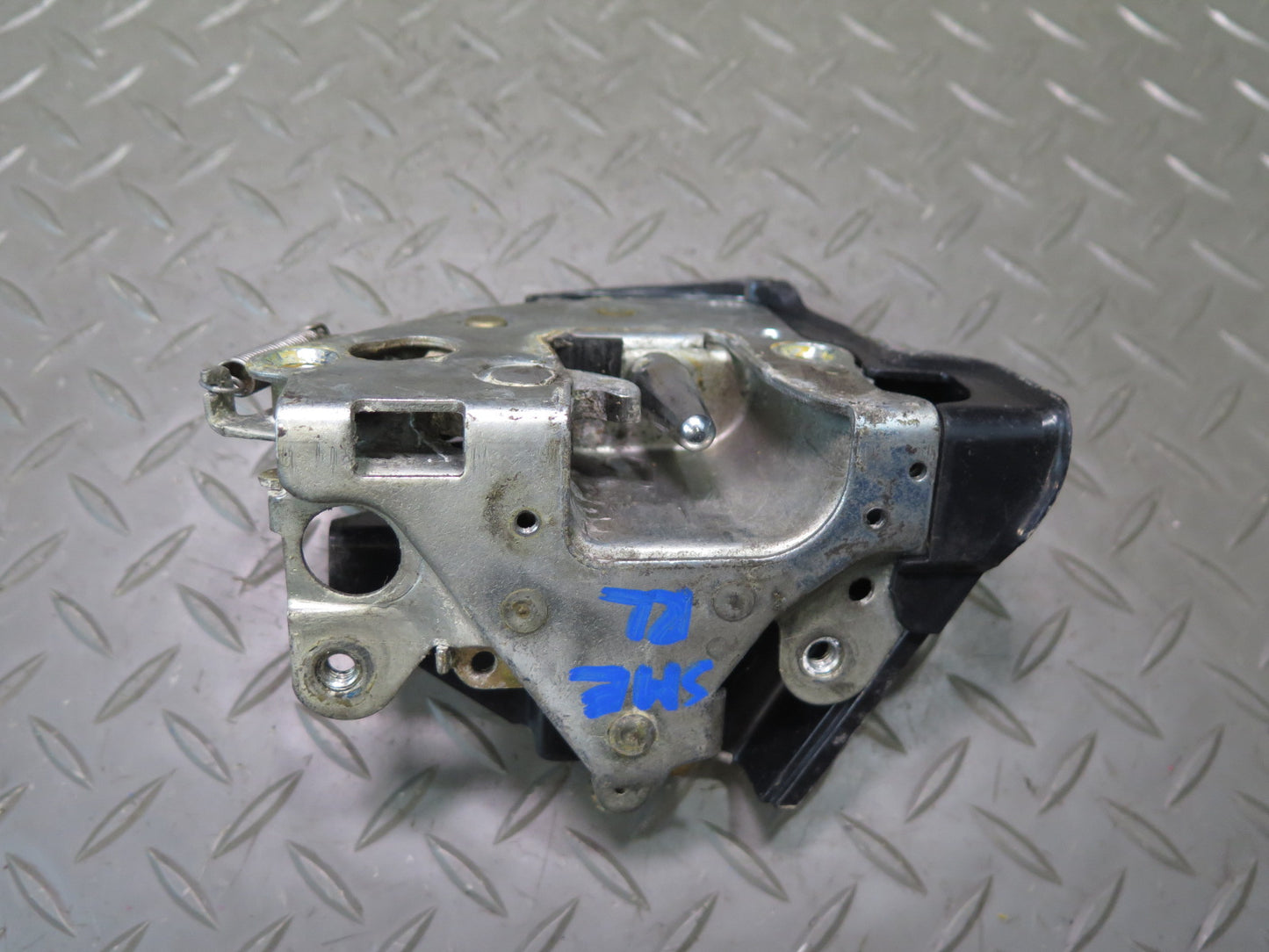 74-85 Mercedes W123 240D 300D Rear Left Door Lock Latch Actuator OEM