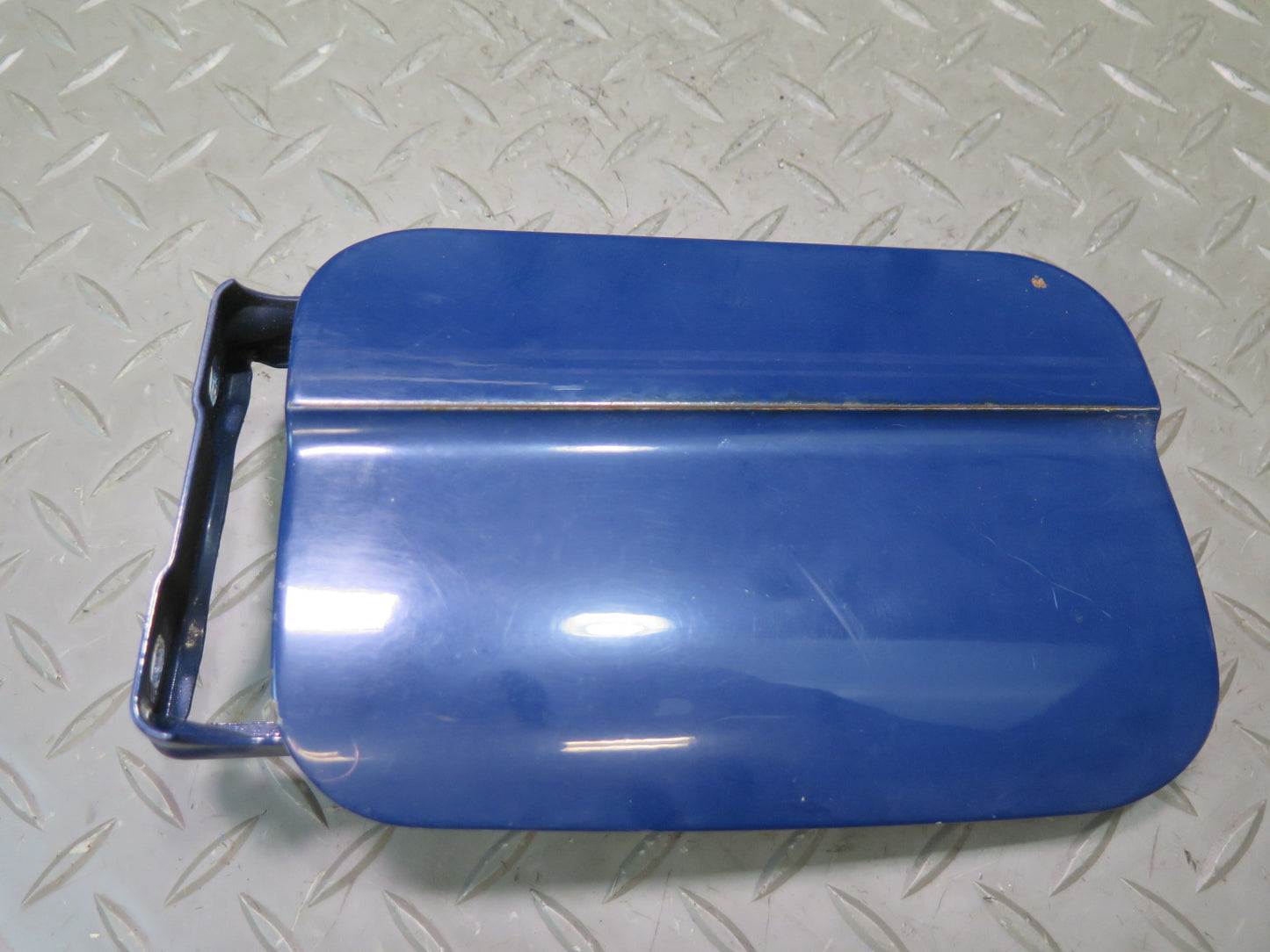 74-85 Mercedes W123 Fuel Tank Filler Door Lid Cover Blue OEM