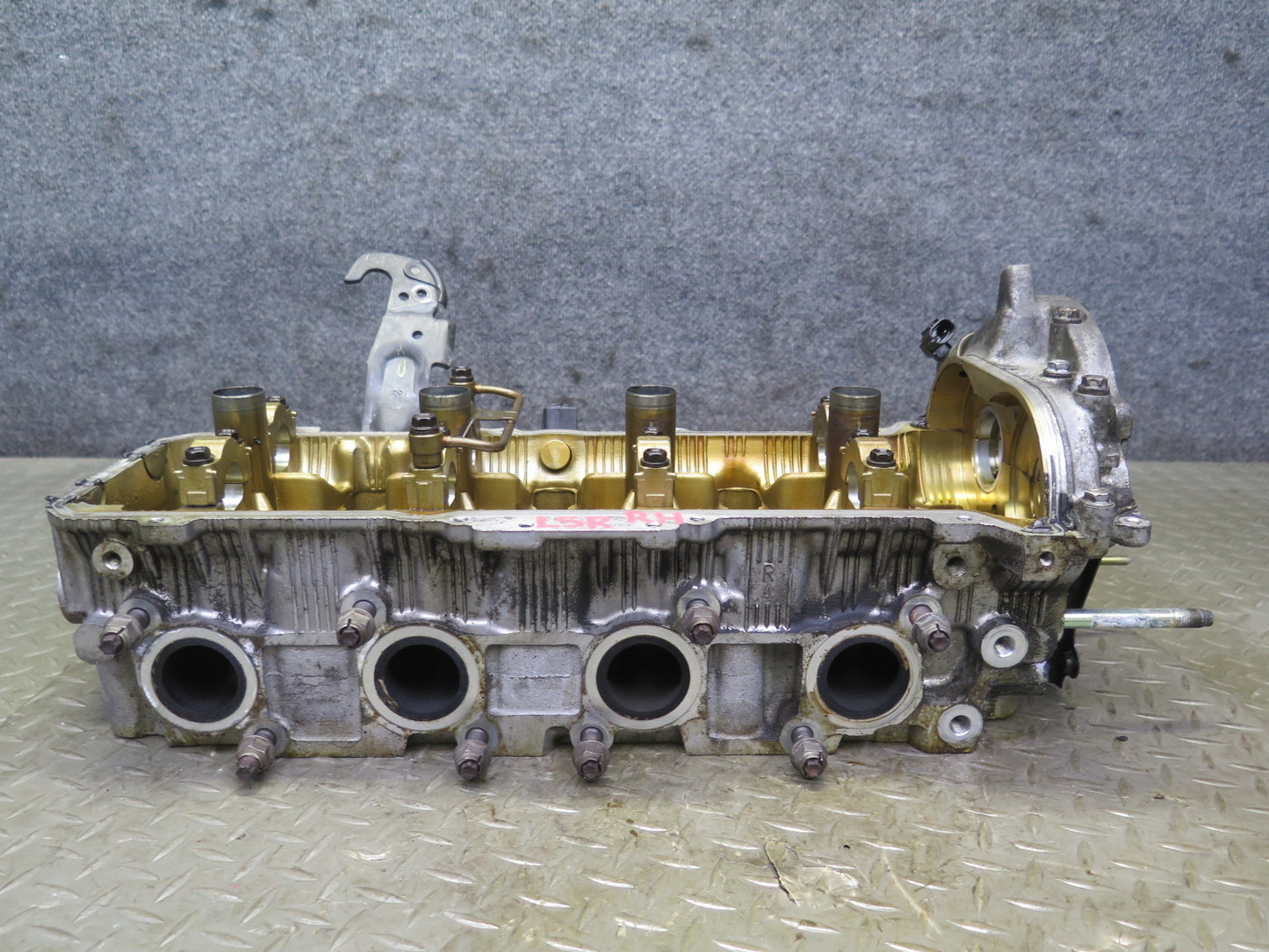 98-00 Lexus LS400 SC400 1UZFE 4.0L Right Engine Cylinder Head 102K Miles OEM