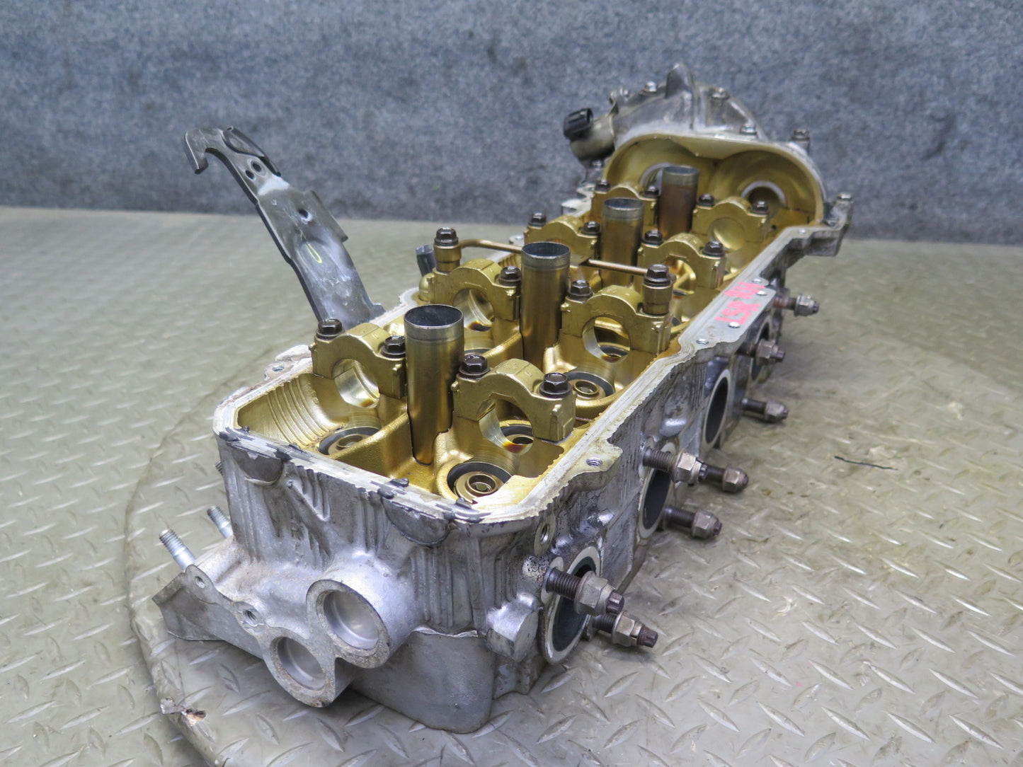 98-00 Lexus LS400 SC400 1UZFE 4.0L Right Engine Cylinder Head 102K Miles OEM